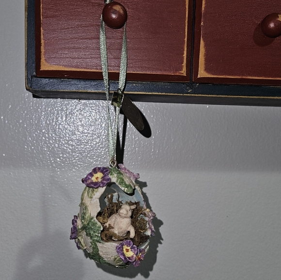 Floral Cracked Egg Hanging Ornament with Bunny Rabbit - Picture 11 of 11
